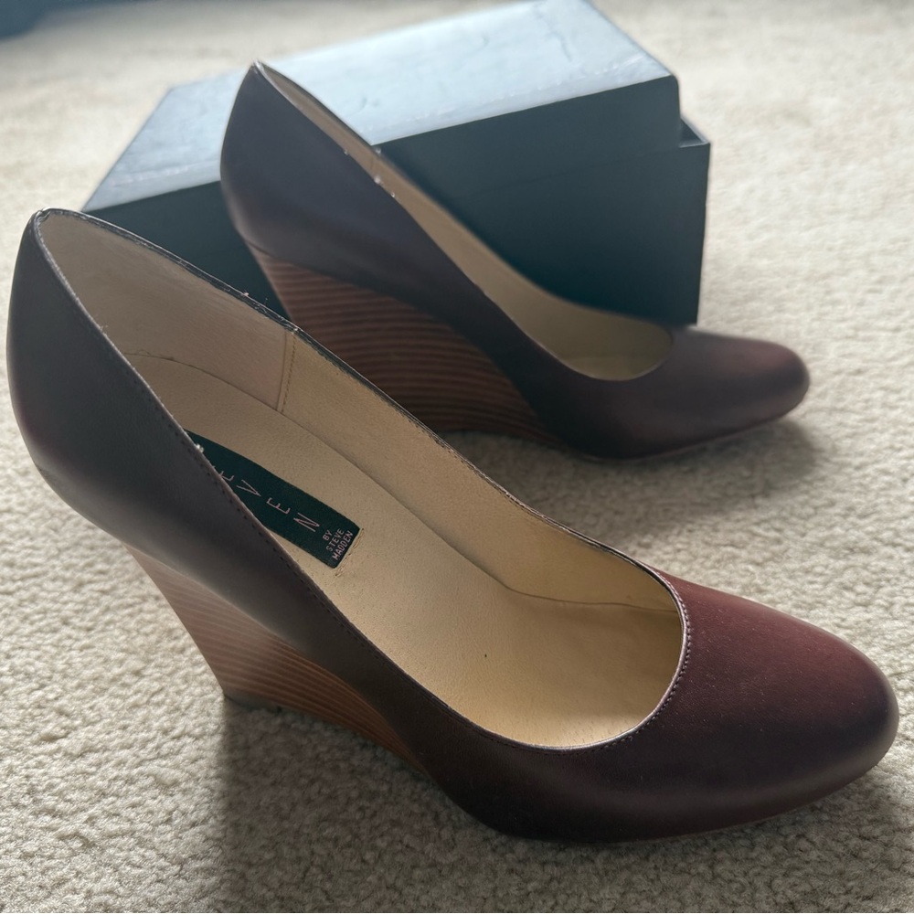 Steve Madden Wedge - Brown Leather